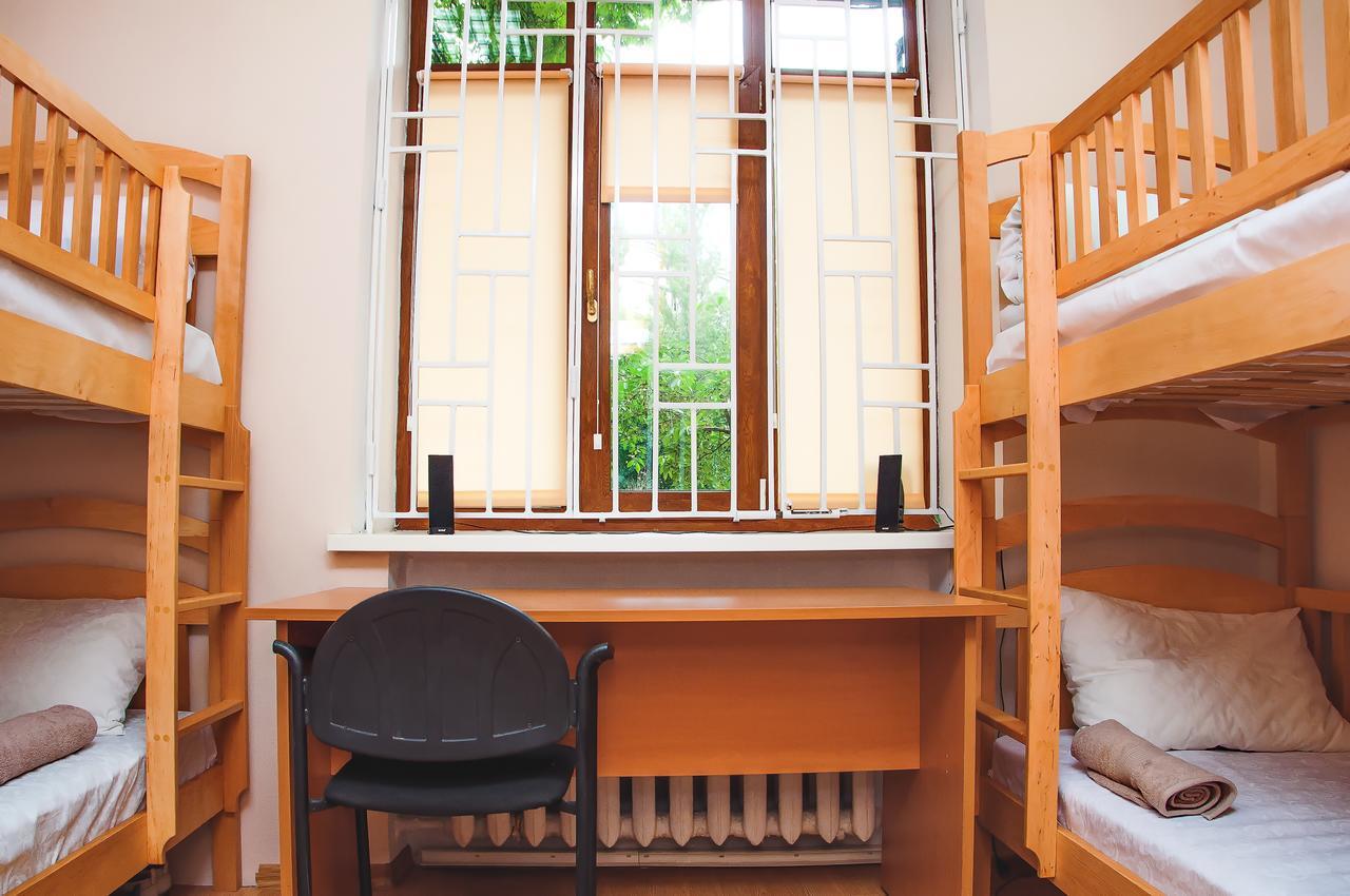 Globus Hostel Kiev Bagian luar foto